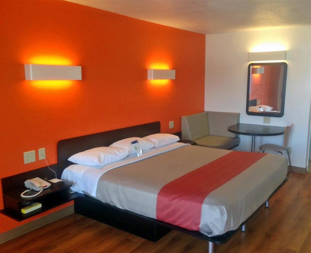 Motel 6-San Antonio, Tx - Fiesta Trails Room photo