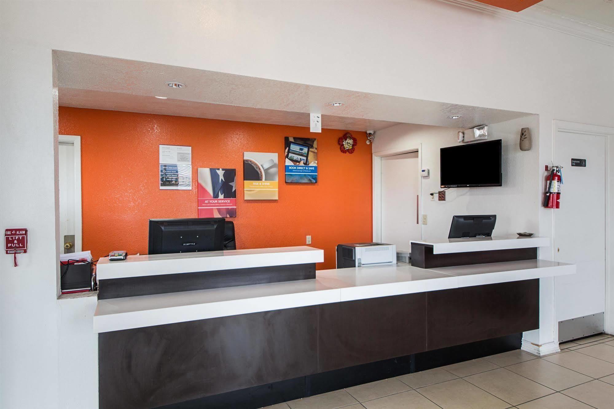 Motel 6-San Antonio, Tx - Fiesta Trails Exterior photo